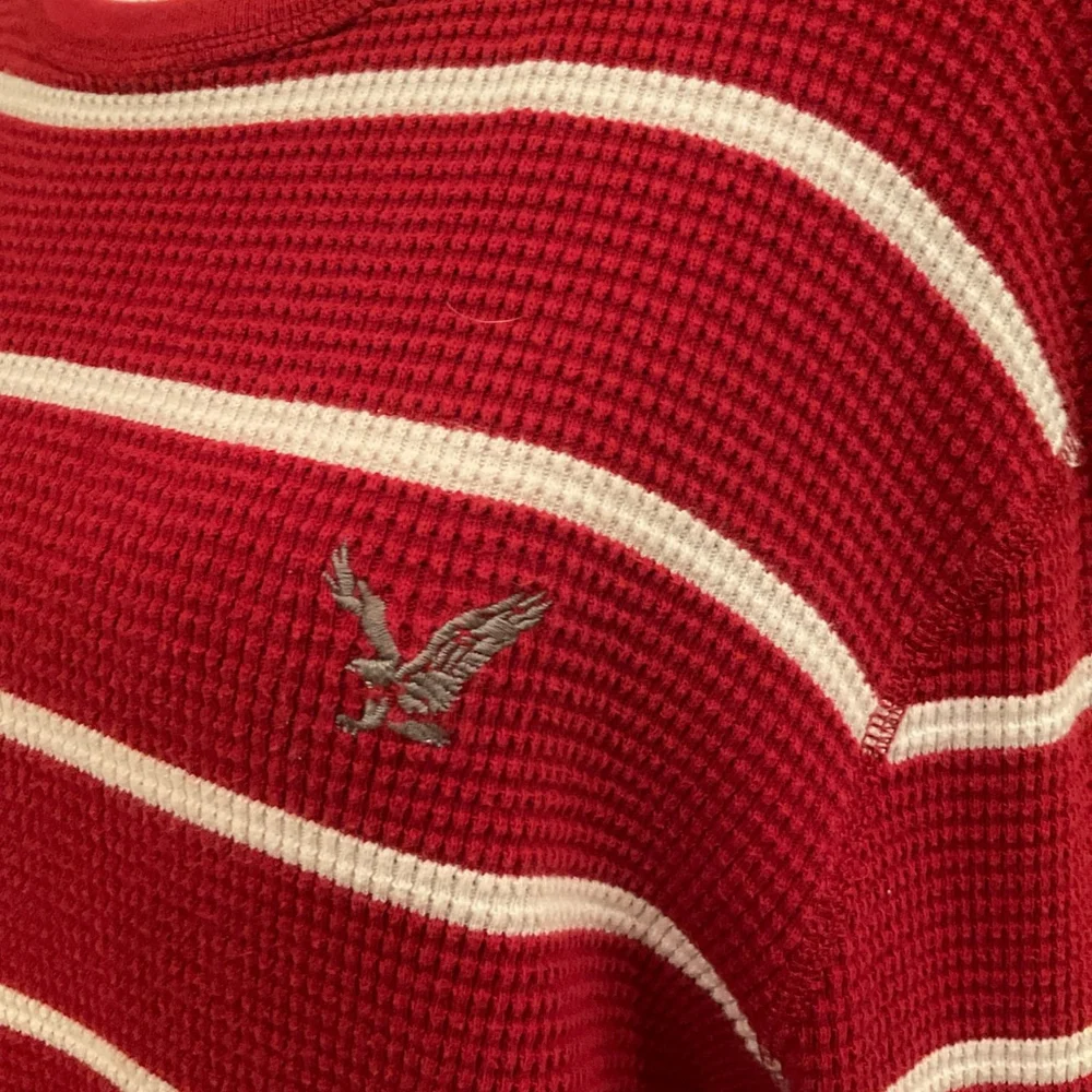 American Outfitters Vintage Fit Red Striped Waffle Knit Long Sleeve Top Men’s XL